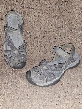 KEEN ROSE-Gray/Dark Gray-Sport Sandals-Size 37.5/7-Excellent